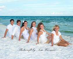Photocraft By Tom Warriner Professional Family Beach Portraits On Florida S Emerald Co Family Beach Portraits Family Beach Pictures Outfits Family Beach Poses