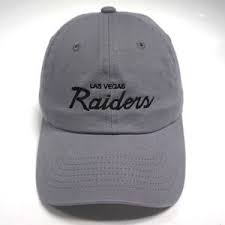 Las vegas wurde 1905 als eisenbahnstadt gegründet und wuchs von anfang an rasch. Raiders Accessories Las Vegas Raiders Hat Dad Hat Raidernation Cap Poshmark