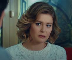 Biricik was born on 4 may 1989 in antalya. Hayat Sarkisi Hulya Yi Okumak Bir Siir Gibi