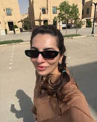 Someone asked me recently who is the most important person in my life and i  immediately answered ' me ' .i wudve probably never answered this a few  months ago until i