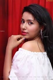 Neha Goswami's Instagram, Twitter & Facebook