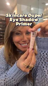 Looking for a last-minute festive cocktail? You'll love the combination of  cranberry juice and ginger beer. It's SO good! Serve it in a copper mug for  the perfect addition to your feast.