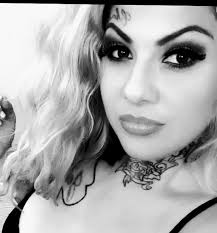 Show me them tattoos baddies 😍😍