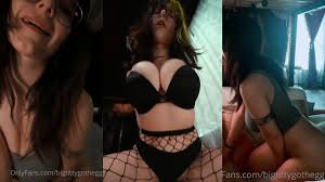 Héroe De La Polla Del Reto De Nerd Pawg De Grandes Tetas - EPORNER