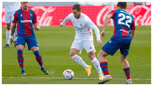 Gareth bale got his first real madrid goal in 578 days to put real madrid ahead early in the first half, but levante came out strong after the break and. Real Madrid Levante Liga Uno A Uno Del Real Madrid Contra El Levante Se Esperaba A Hazard Y El Belga Se Marco Otra Espantada Marca