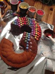 Oh Junge Geburtstagskuchen Fur Den Kindergarten Mit Anleitung Junge Kuchen Geburtstagskuchen Kinder Geburtstag Feiern