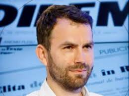 Ces hommes sont morts à cause des décisions que vous avez prises. 6nvtkcqj Lhuam