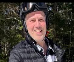 Hi all! I just wanted to introduce myself and share a photo that I took  whilst I was skiing ⛷️ in Vail Colorado 2 years ago before I broke my leg  last