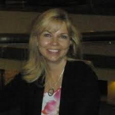 Paula Dewitt's Instagram, Twitter & Facebook