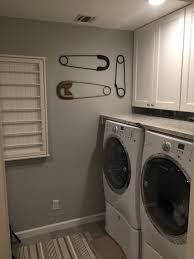 Transform a standard closet into an efficient laundry room with smart features that help you stay on top of washing duties and weekly chores. Uarxjqpbgm5qim