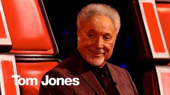 Tom Jones & Jennifer Hudson - It's A Man's Man's World (The Voice UK, 2019)
