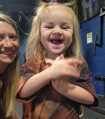 Amber Crissman's Instagram, Twitter & Facebook