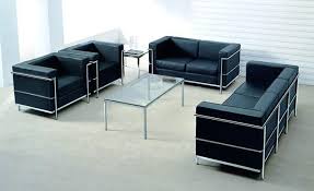 Majestic الفخامة لإستيراد وتسويق وتصنيع الأثاث المكتبي طقم كنب جلد أسود موديل نازك