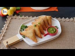 These Must Be On Your Iftar Table Make Chicken Bread Parcels And Enjoy Your Iftar Happycookingtoyou Shanfoods Foodfusion In 2020 Food Iftar Shan Foods