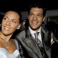 Check spelling or type a new query. Ballack Zeigt Uns Sein Gluck Mehr Sport