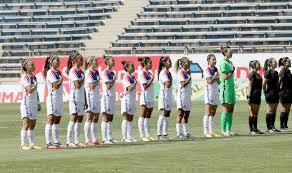 Finalmente, en la delantera son seis las jugadoras convocadas: Jugadora Convocada A La Seleccion Chilena Femenina Adulta