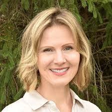 Sarah Hefner's Instagram, Twitter & Facebook