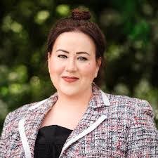 Sam Shah's Instagram, Twitter & Facebook