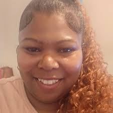 Siobhan Harmon's Instagram, Twitter & Facebook