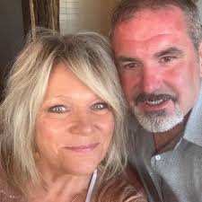 Name of restaurant with phones