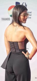 THANOS ☠️ on X: Pooja Hegde back and her perfect ass shape  t.cotDHBSMMCjA  X