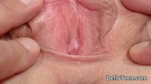 Cute Daisy gets a quick hymen checkup with pussy lic...