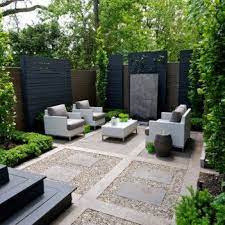 Pavers Concrete Patio With Glass Screen 660 Patio Decor Ideas Backyard Seating Area Modern Backyard Landscaping Backyard Landscaping Designs