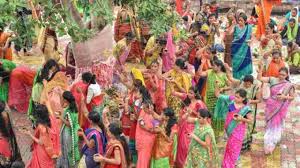 The official website of vat savitri puja, with the complete information about the story, significance, katha, puja vidhi, aarti, cards, greetings, wallpaper. Vat Savitri Puja 2020 History Date Significance And Puja Vidhi