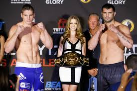 Badr geblesseerd aan linkerenkel/wreef in ronde hari heeft opgegeven. Glory 17 Weigh In Photos Mma Fighting