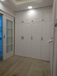 Unutmayın sizde modern ve şık vestiyer modelleri arasında tarzınıza uygun bir vestiyer ile koridor dekorasyonunuzu mükemmelleştirebilirsiniz. Beyaz Lake Kapakli Portmanto Modelleri