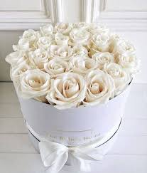 Download the perfect bouquet of flowers pictures. A Beautiful Adorable Gift Beautiful Bouquet Of White Roses Which Describe Purety Innocence And Hu Luxury Flowers Billion Roses Flowers Photography