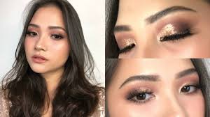Soft natural graduation makeup make up wisuda ingin terlihat elegan dan cantik meski berhijab tidak sedikit para ladies memakai cara make up sederhana tapi bisa tampil menarik bagi kalian tutorial make up wisuda anak smp 10 menit make up. Eye Makeup For Graduation Pictures Saubhaya Makeup
