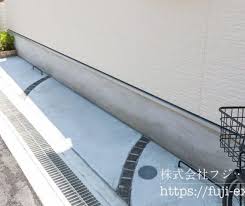 狭いスペースの有効活用 犬走りの自転車置き場と盗難防止フック 犬走り 三井ホーム 外構