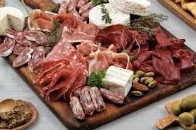 They have the resources, so there really is no excuse. 9 Tips On Composing A Gorgeous French Charcuterie Board Snippets Of Paris