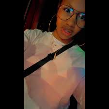 Who said cake smashes were only for one year olds? 21 never looked so fun!  My sweet, beautiful cousin ♥