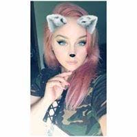 Betsy Resto's Instagram, Twitter & Facebook