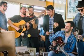 Projeto Harrisongs homenageia o beatle George Harrison em show celebrando o aniversário do Complexo da Sabiaguaba