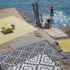 Große auswahl ✓ kleine & große modelle in vielen verschiedenen farben ➤ jetzt bestellen & sparen! Outdoor Teppiche In Vielen Verschiedenen Mustern Und Farben Gibt Es Im Depot Onlineshop Outdoor Outdoor Teppich Depot Balkon Teppich