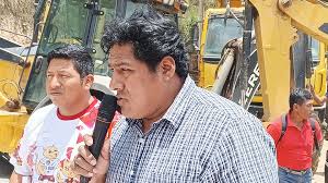 EL HERMANO ALCALDE RAMIRO NAVIA AVENDAÑO, HIZO LA ENTREGA DE TUBERIAS A LAS  DIFERENTES COMUNIDADES, ASOCIACIONES, Y COOPERATIVAS DE AGUAS POTABLES, CON  LA DEVOLUCION DEL 50% DE TARIFA MEDIANTE EL DECRETO SUPREMO