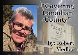 The big birds, the little goats and deer