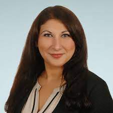 Baking and cooking for family & friends is my favorite past time. Linette Mirza Khanian Senior Associate Rodl Partner Xing