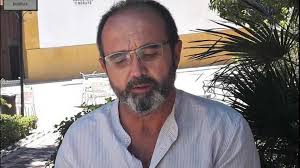 La poesía es una vía de vínculos unidos de espacio, tiempo y lenguaje"