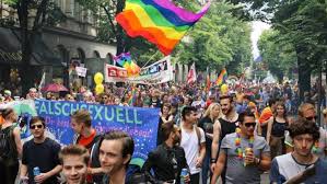 Das zurich pride festival (zhpf) ist die grösste lgbt veranstaltung der schweiz. Zurcher Pride Festival Erstmals Mit Behinderten Organisationen Fm1today