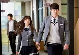Or sungjae ) is a south korean singer and actor under cube entertainment. Foto Yook Sungjae Bareng Kim Sohyun Yook Sungjae School Uniform Selebritas With Lee Pilmo Agreeing In Silence And Nam Joohyuk Trying To Remain Neutral Rajlekh13