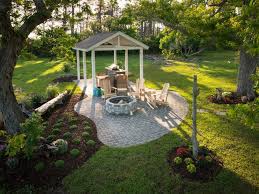 Picture perfect outdoor lounge and relaxation spaces 20 photos. Outdoor Kitchen Pictures From Blog Cabin 2013 Diy Network Blog Cabin 2013 Diy