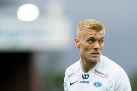 He joined viking in autumn 2006, after playing for the norwegian team vard haugesund. Ulland Andersen Blir Ikke Brann Spiller Den Er Lagt Dod Vg