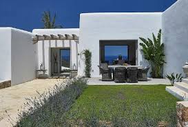 Ibiza Villa Di Lusso Con Piscina A Sfioro Villa Di Lusso Ville Spagnole Case Di Lusso