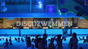 de tongelreep bij de tongelreep weten ze wel hoe ze je kinderen even bezig kunnen houden in dit gave zwemcomplex vind je niet m zwembaden glijbanen dagje uit