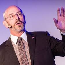 49 Experts Reveal How to Turn Data into Actionable Insights