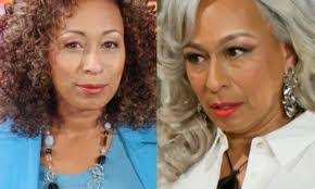 Lisa Dubay's Instagram, Twitter & Facebook